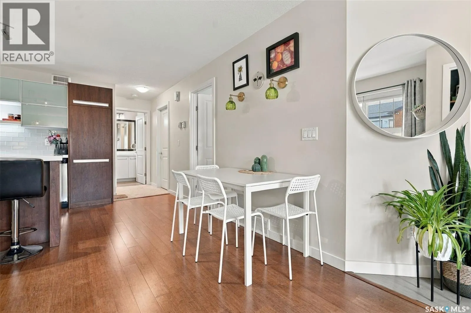 211 1015 Patrick CRESCENT