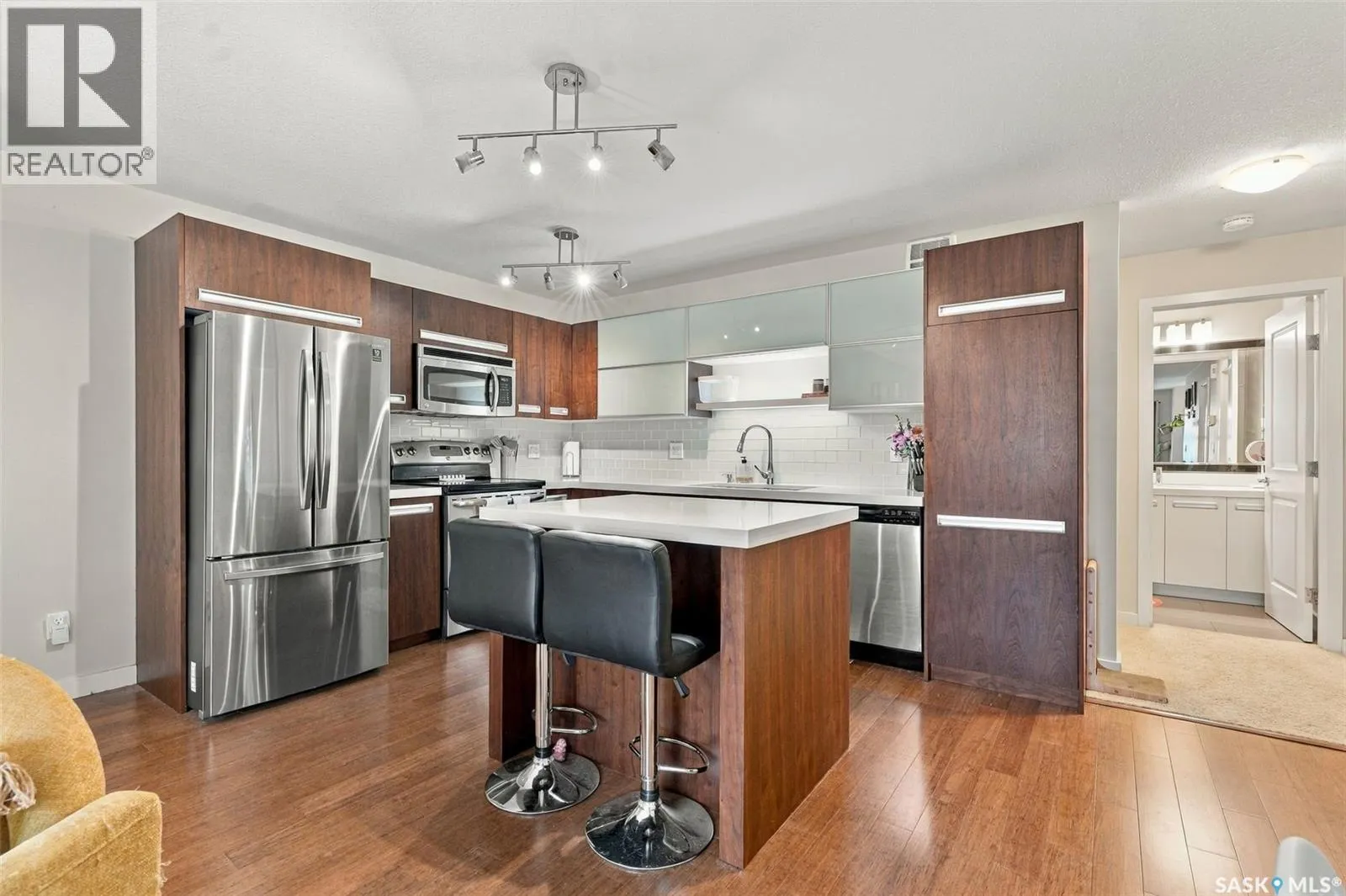 211 1015 Patrick CRESCENT