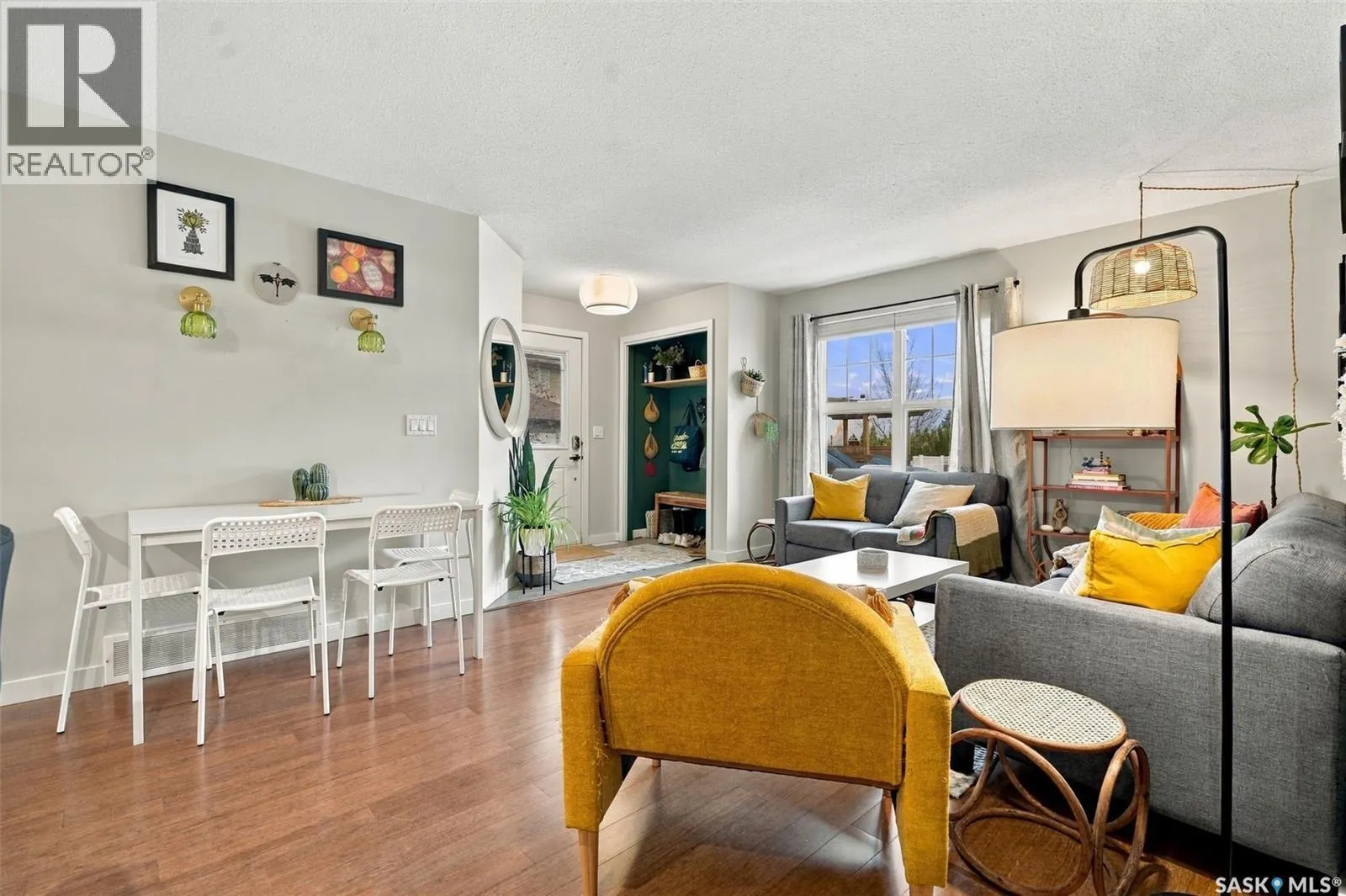 211 1015 Patrick CRESCENT