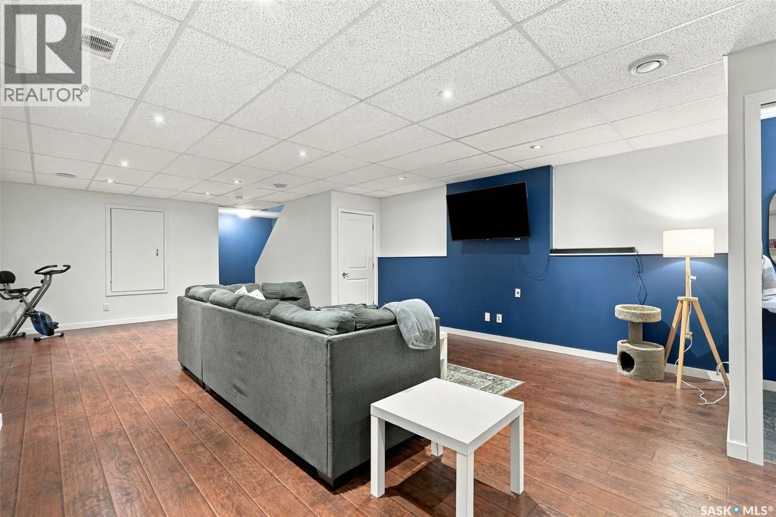 211 1015 Patrick CRESCENT