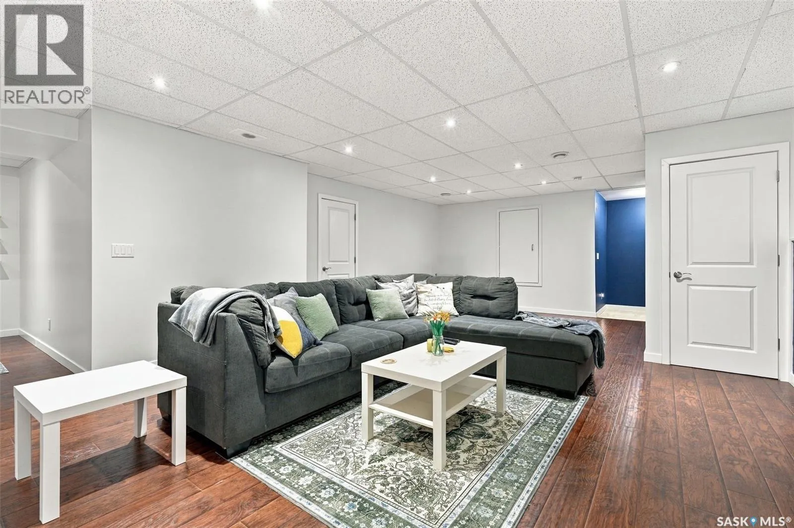 211 1015 Patrick CRESCENT