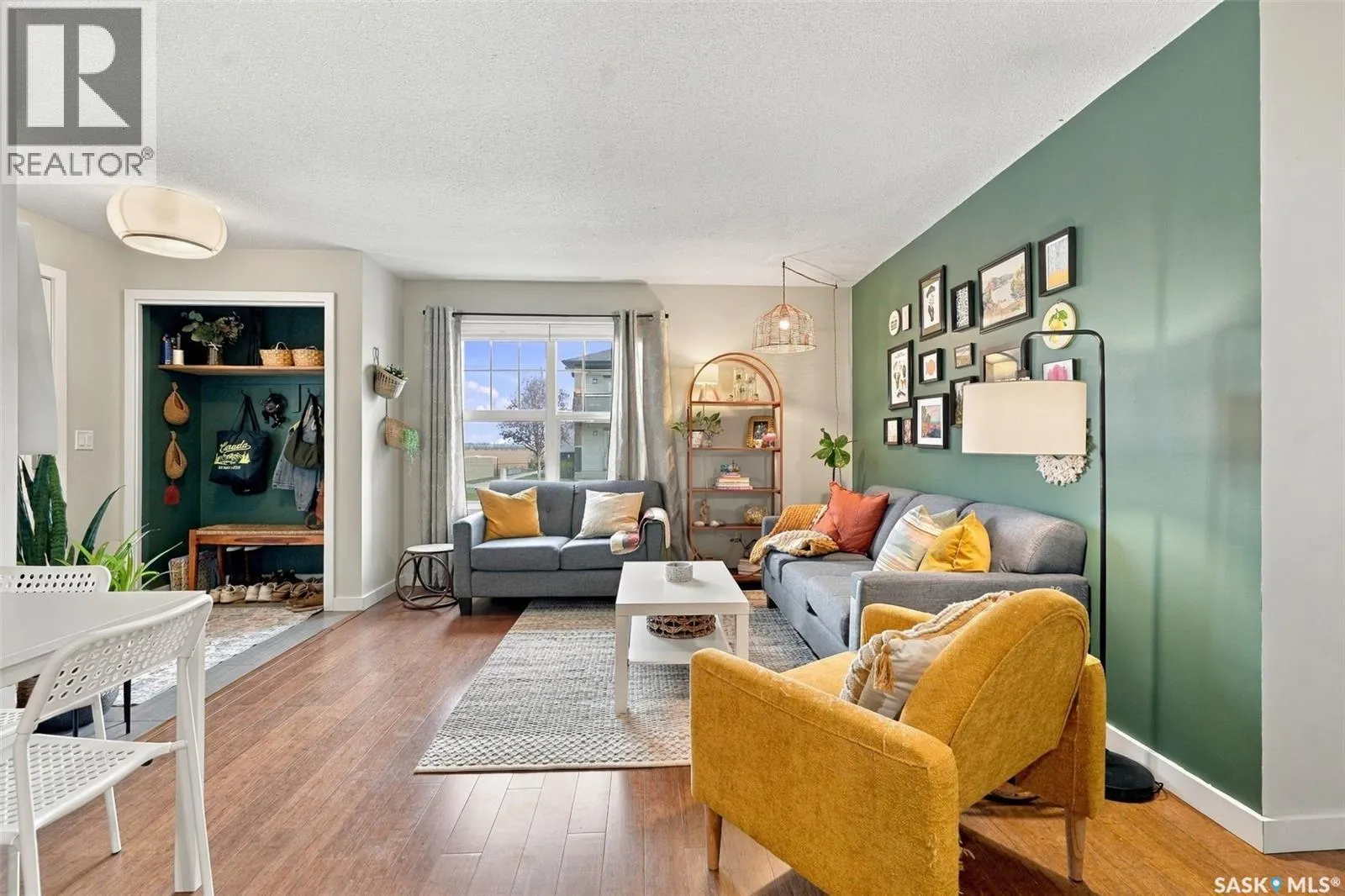211 1015 Patrick CRESCENT