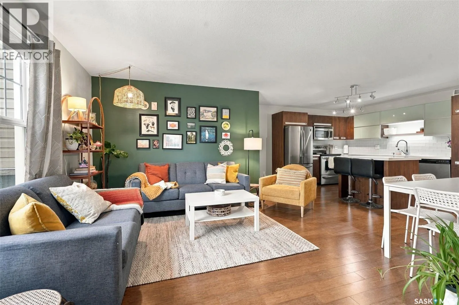 211 1015 Patrick CRESCENT
