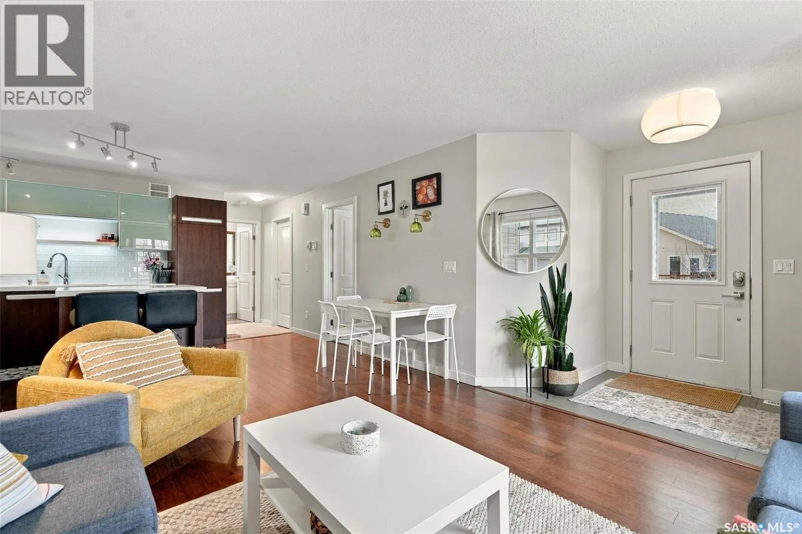 211 1015 Patrick CRESCENT