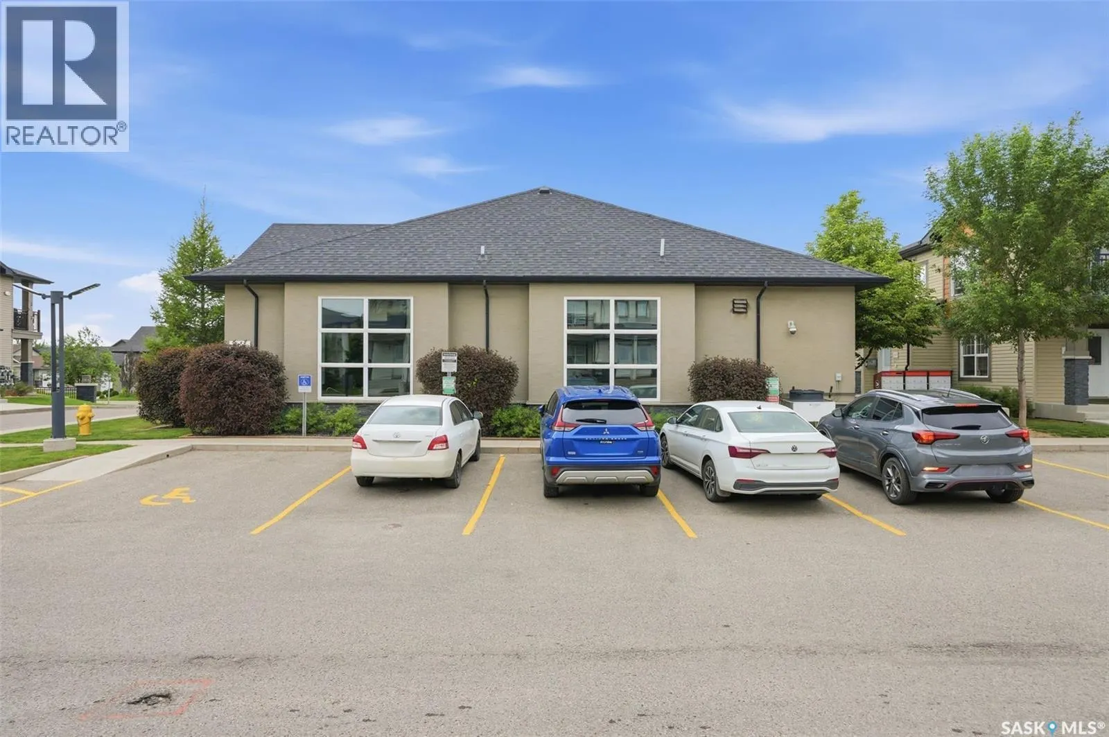 211 1015 Patrick CRESCENT