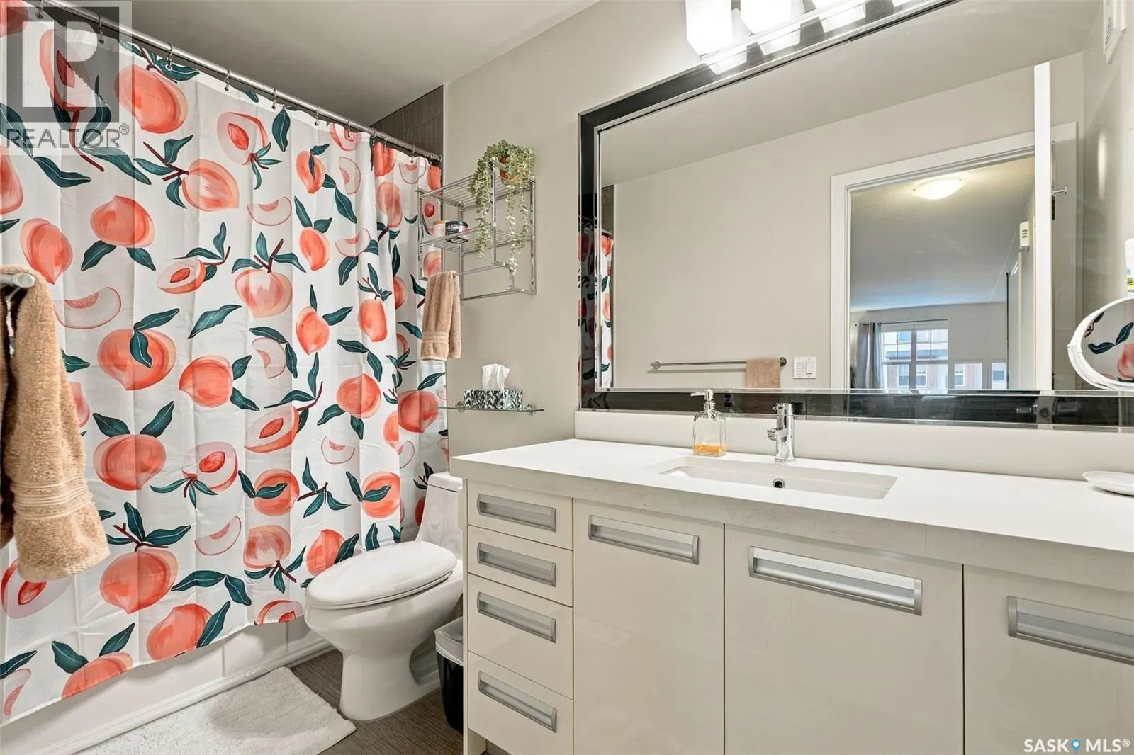 211 1015 Patrick CRESCENT