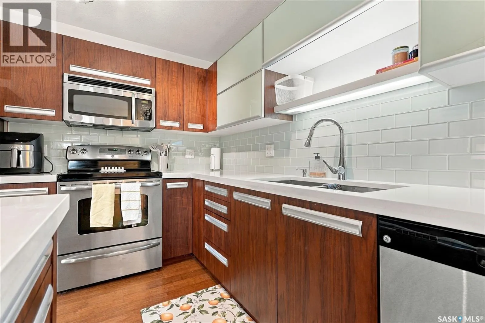 211 1015 Patrick CRESCENT