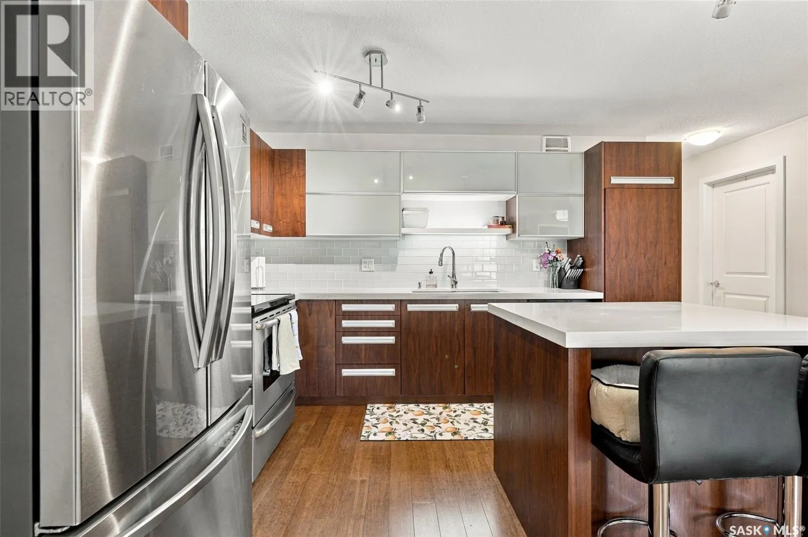 211 1015 Patrick CRESCENT