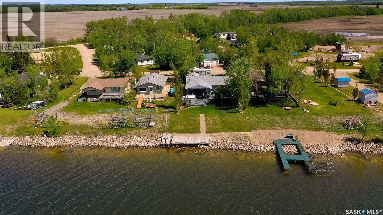 115 Lakeside DRIVE