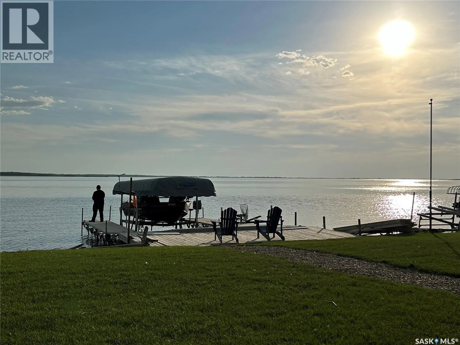115 Lakeside DRIVE