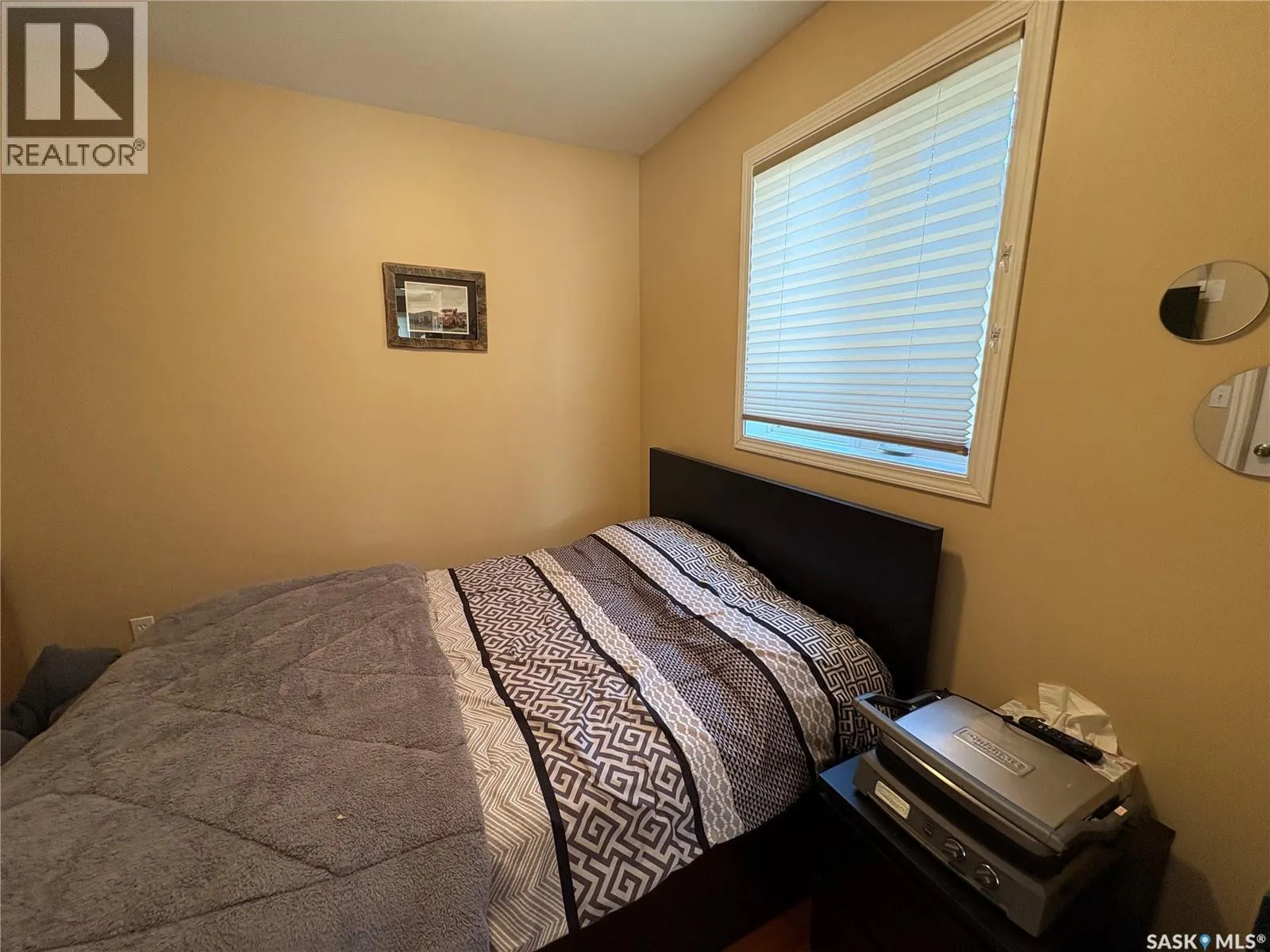 115 Lakeside DRIVE