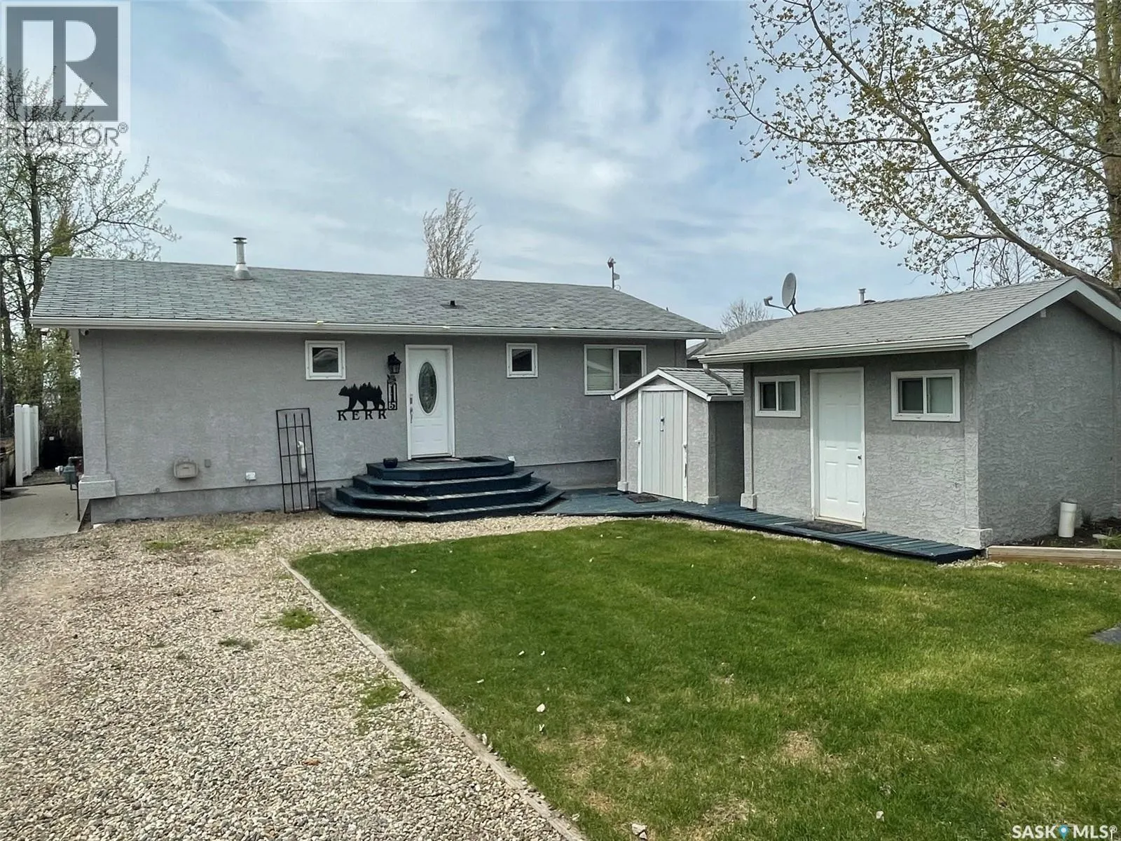 115 Lakeside DRIVE