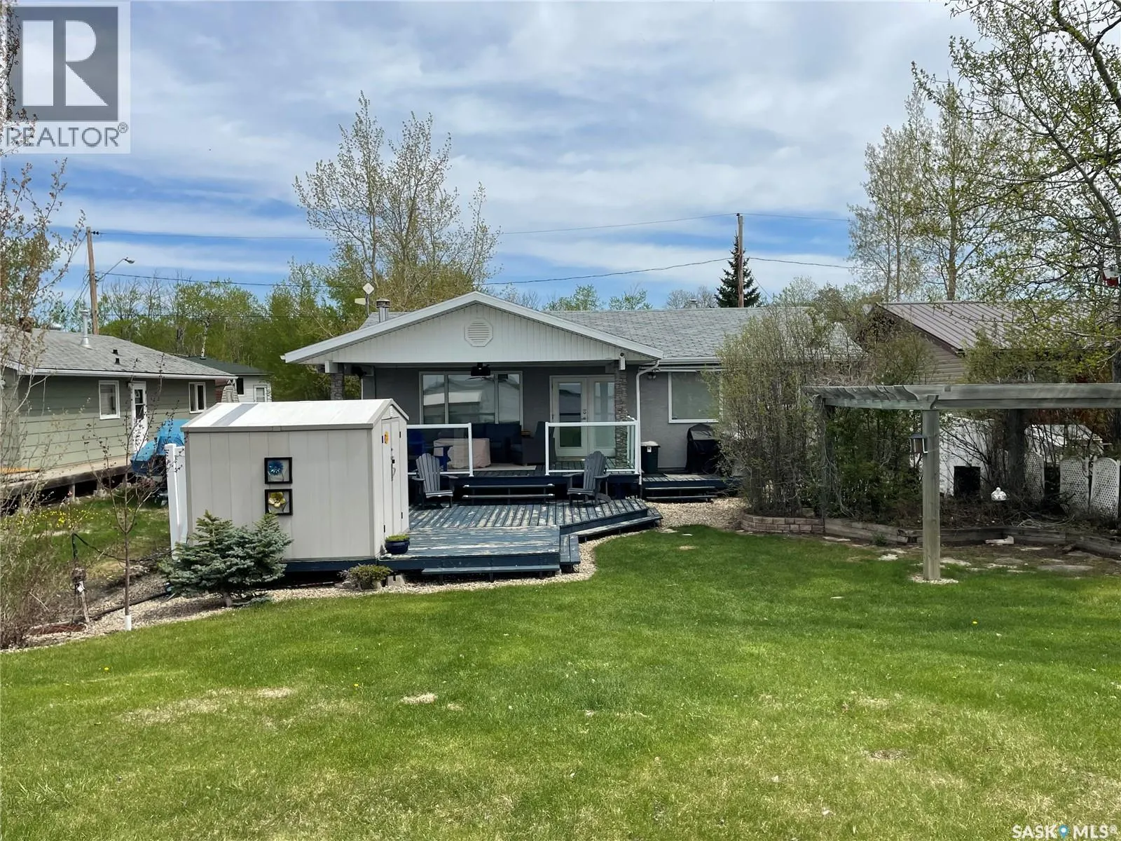 115 Lakeside DRIVE