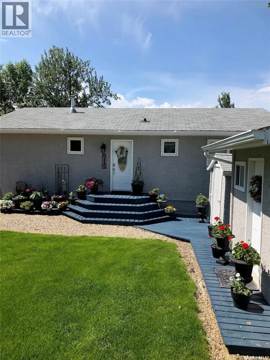 115 Lakeside DRIVE