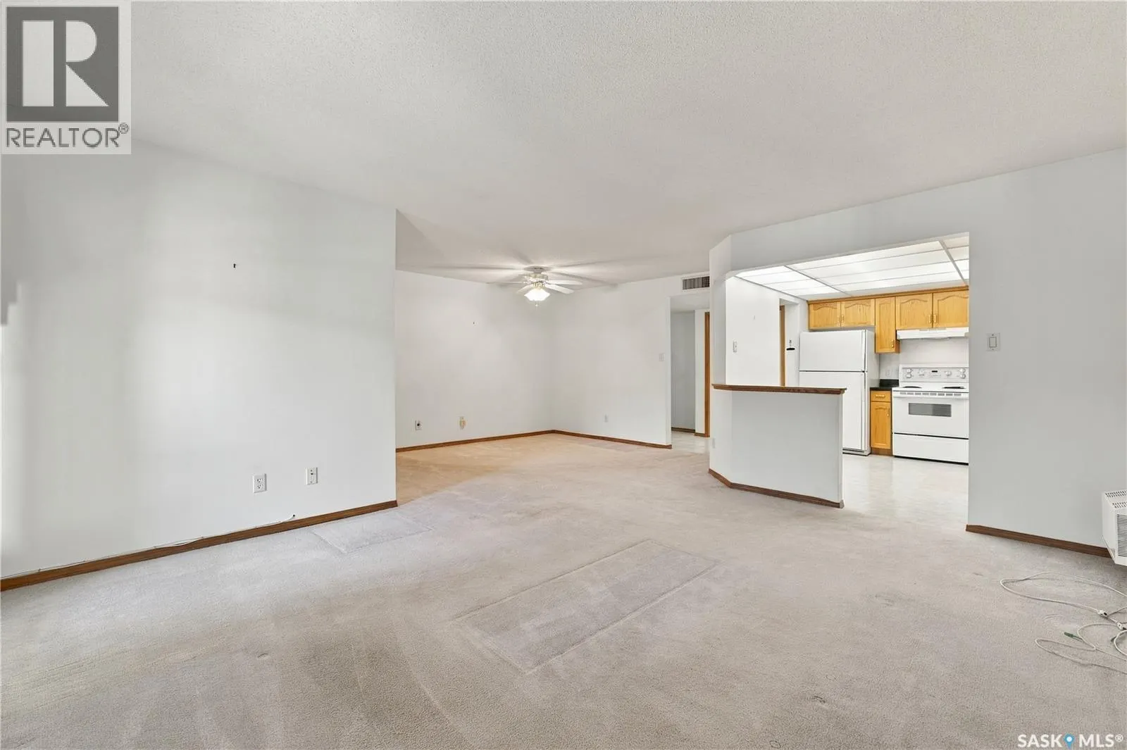 103 303 Pinehouse DRIVE