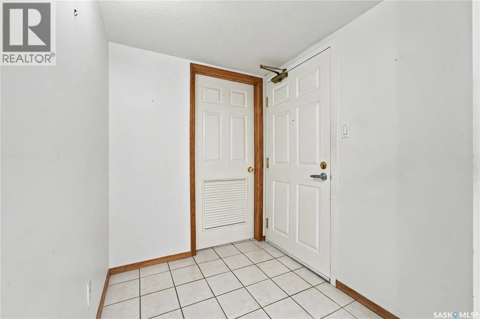103 303 Pinehouse DRIVE