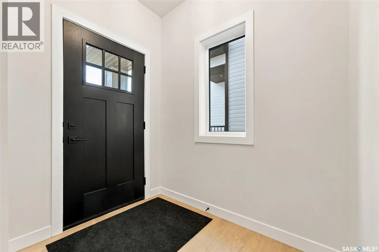 247 Doran WAY
