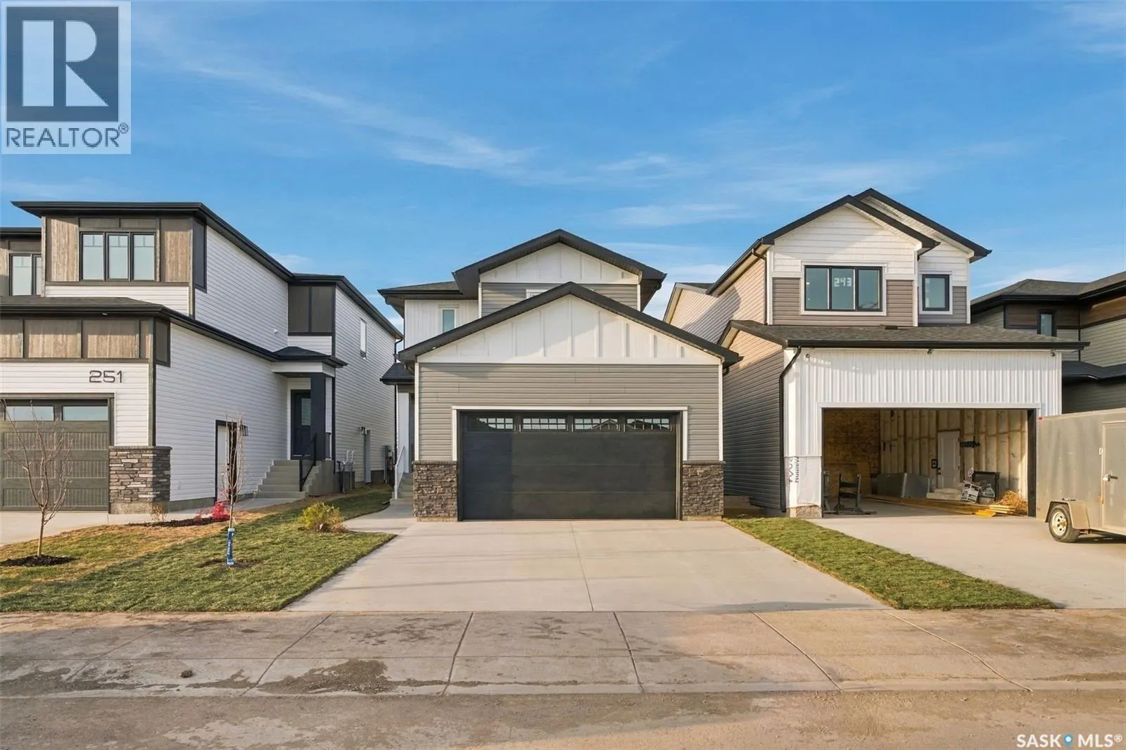 247 Doran WAY
