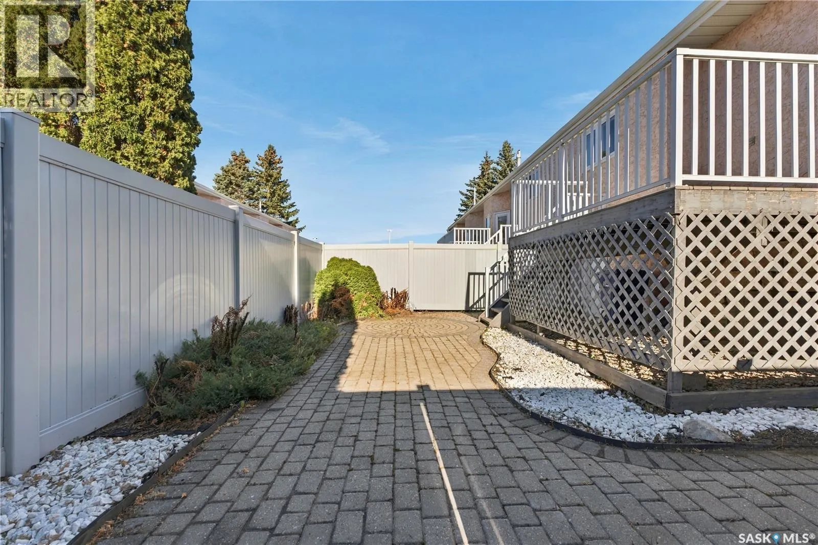 305 610 Perehudoff CRESCENT