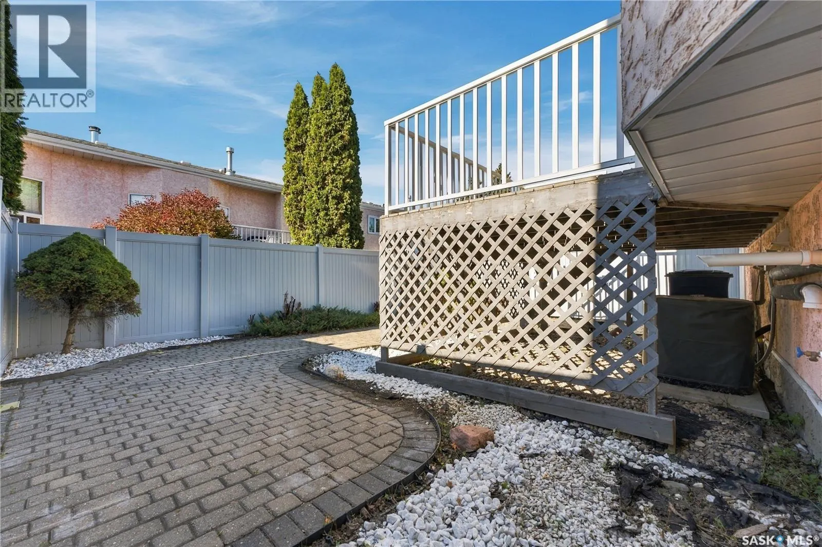 305 610 Perehudoff CRESCENT