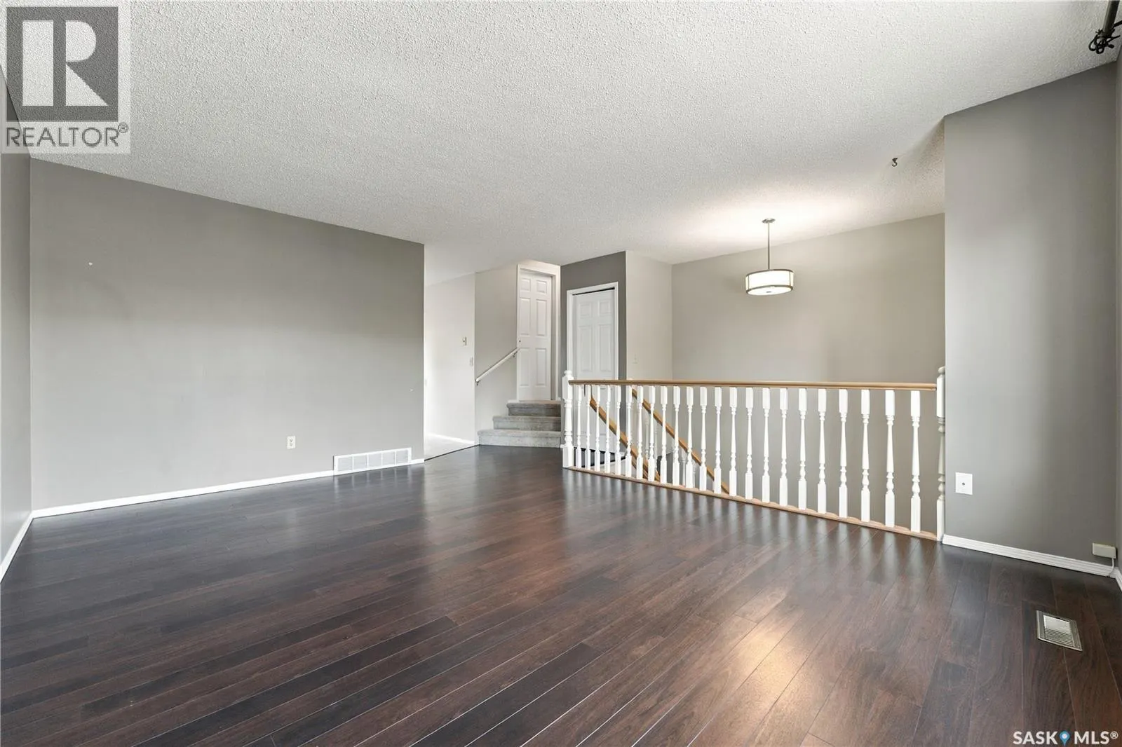 305 610 Perehudoff CRESCENT