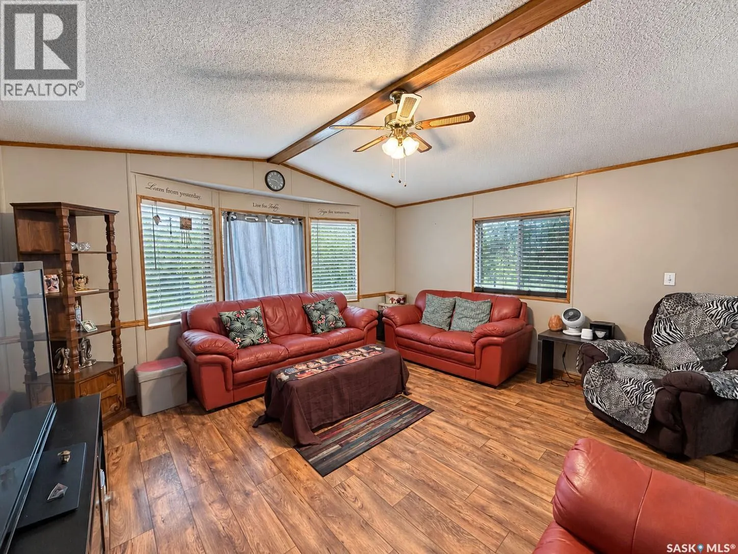93 Eastview Trailer COURT