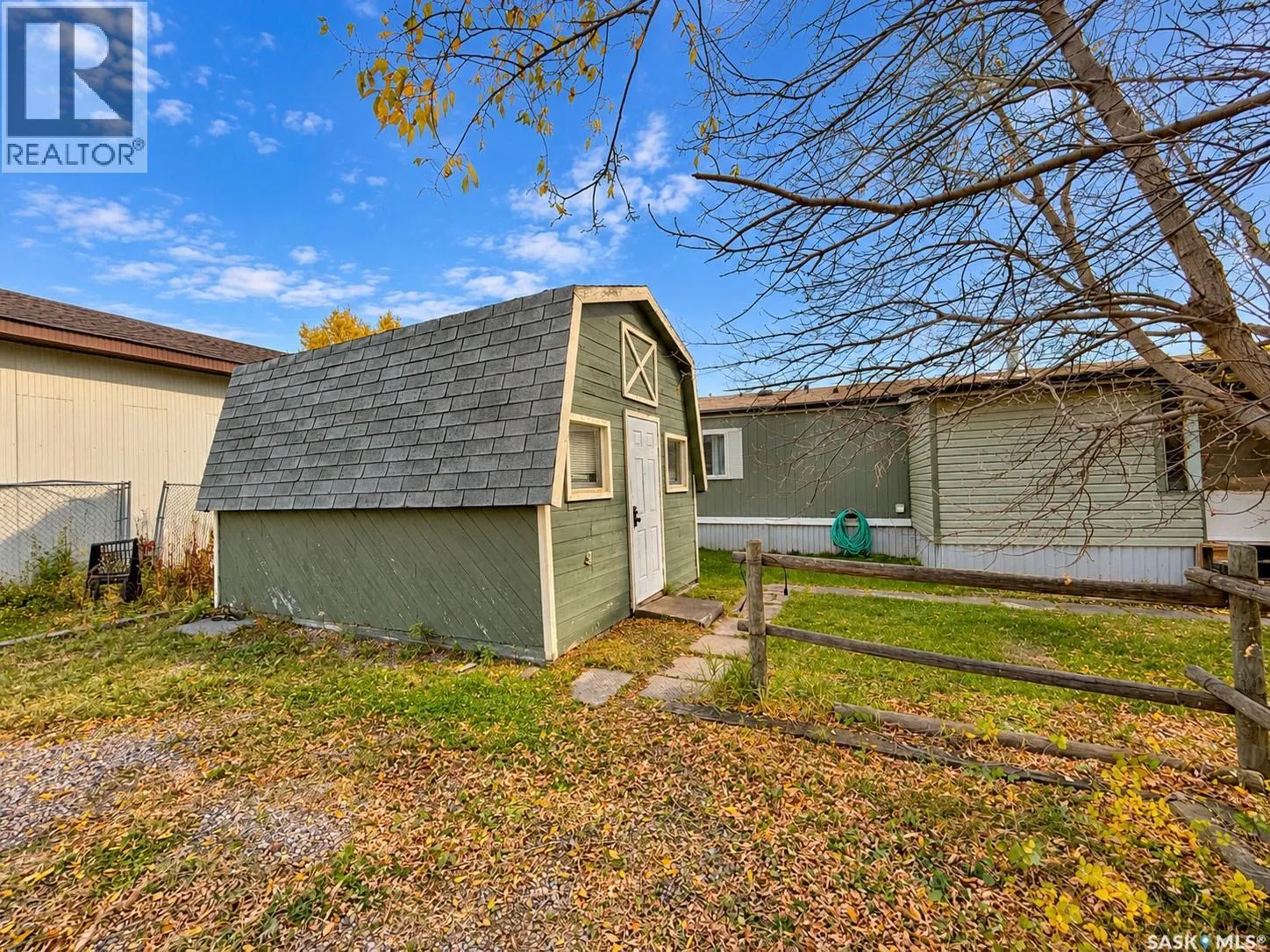 93 Eastview Trailer COURT