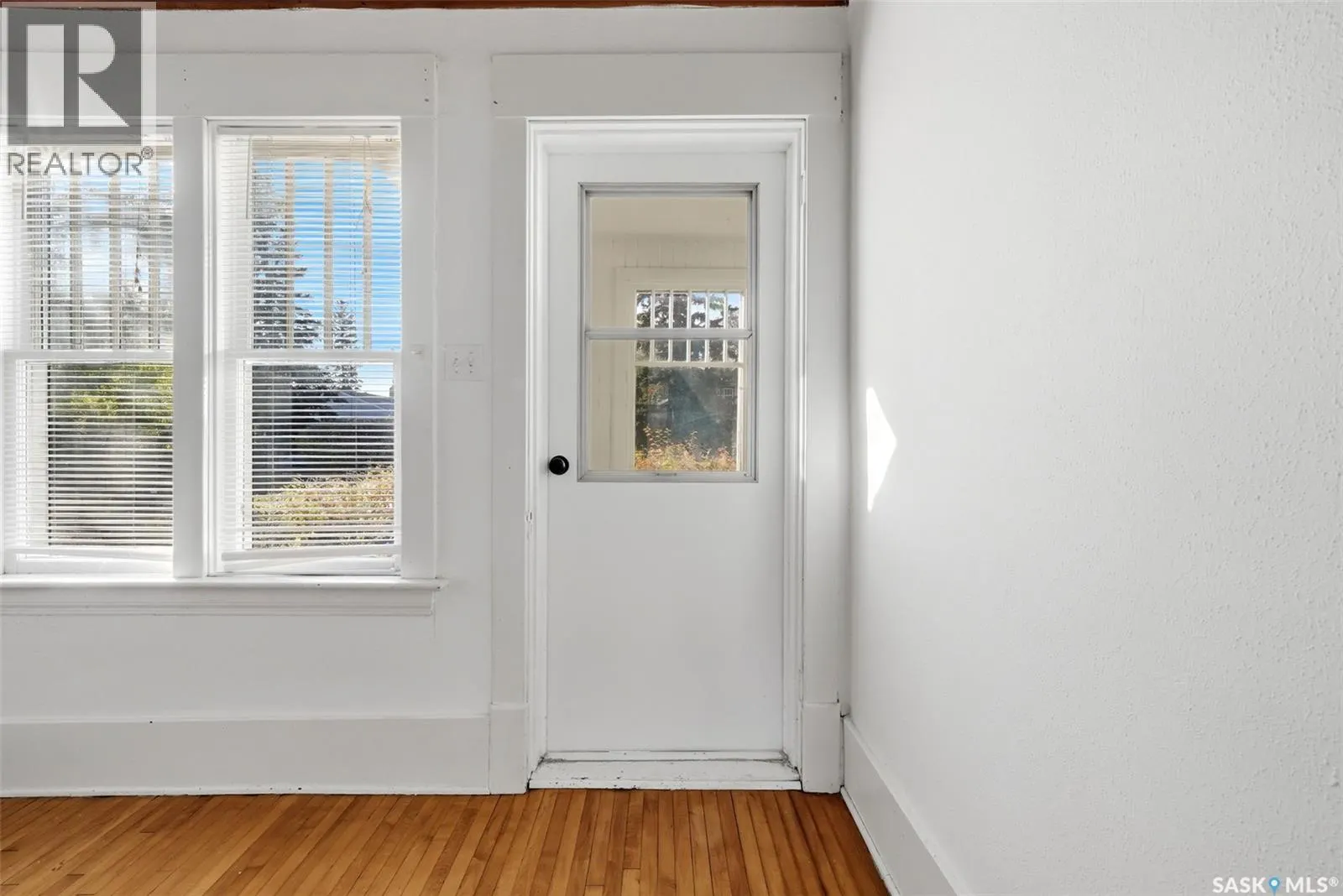 3129 Retallack STREET