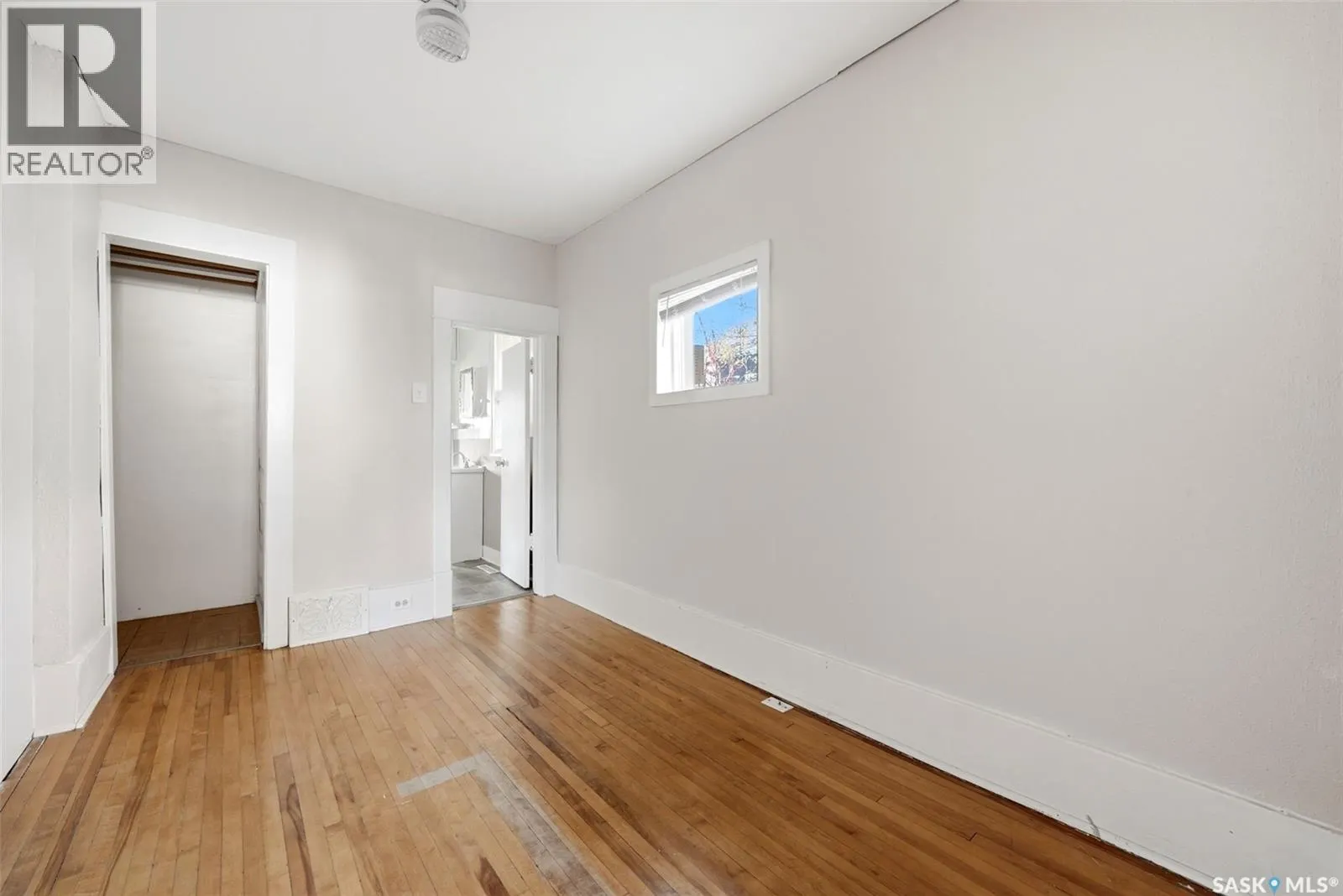 3129 Retallack STREET