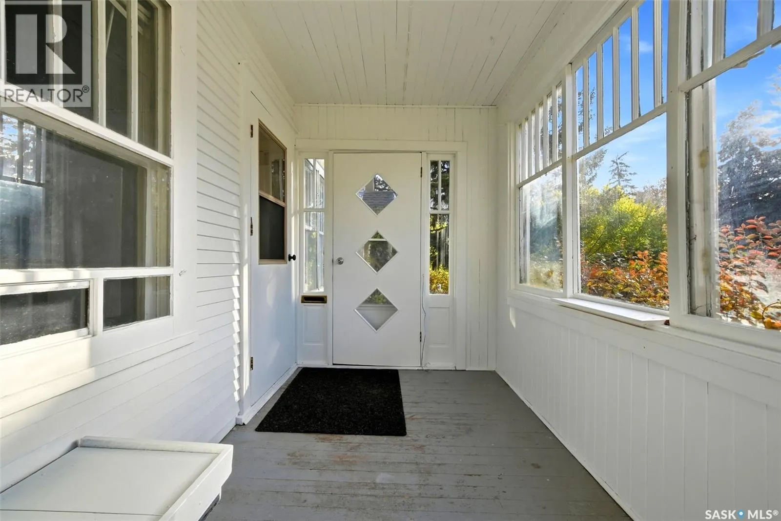 3129 Retallack STREET