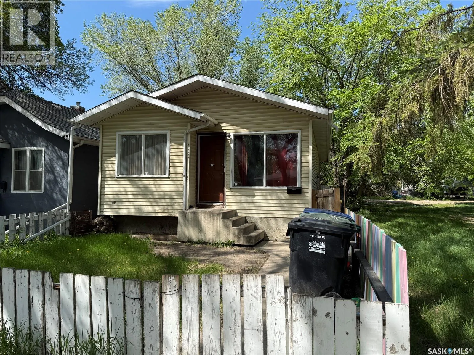 111 M AVENUE S
