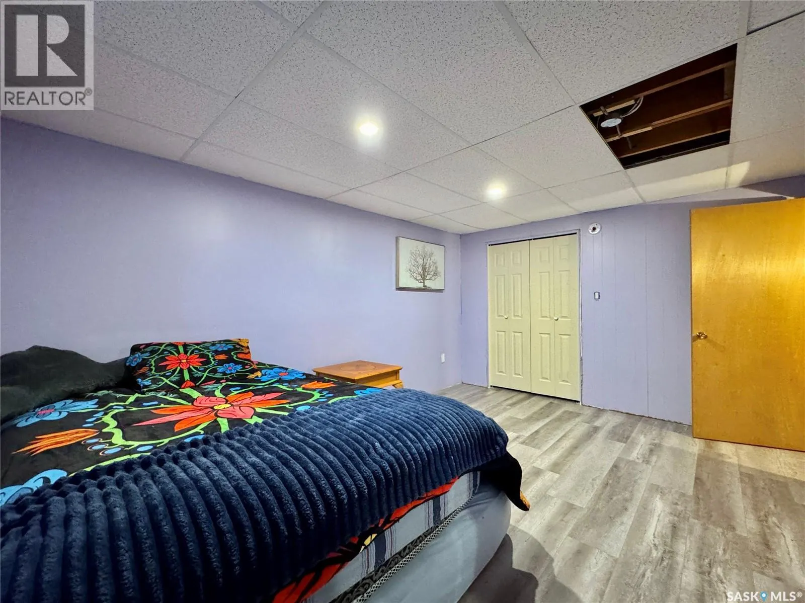 19 Logan CRESCENT W