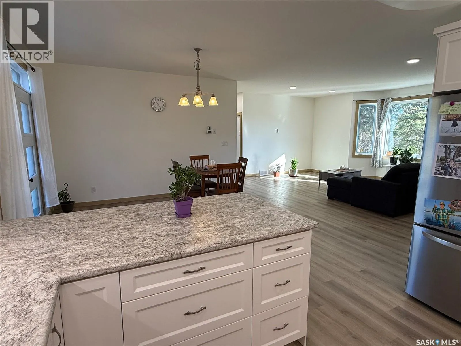 108 Central AVENUE