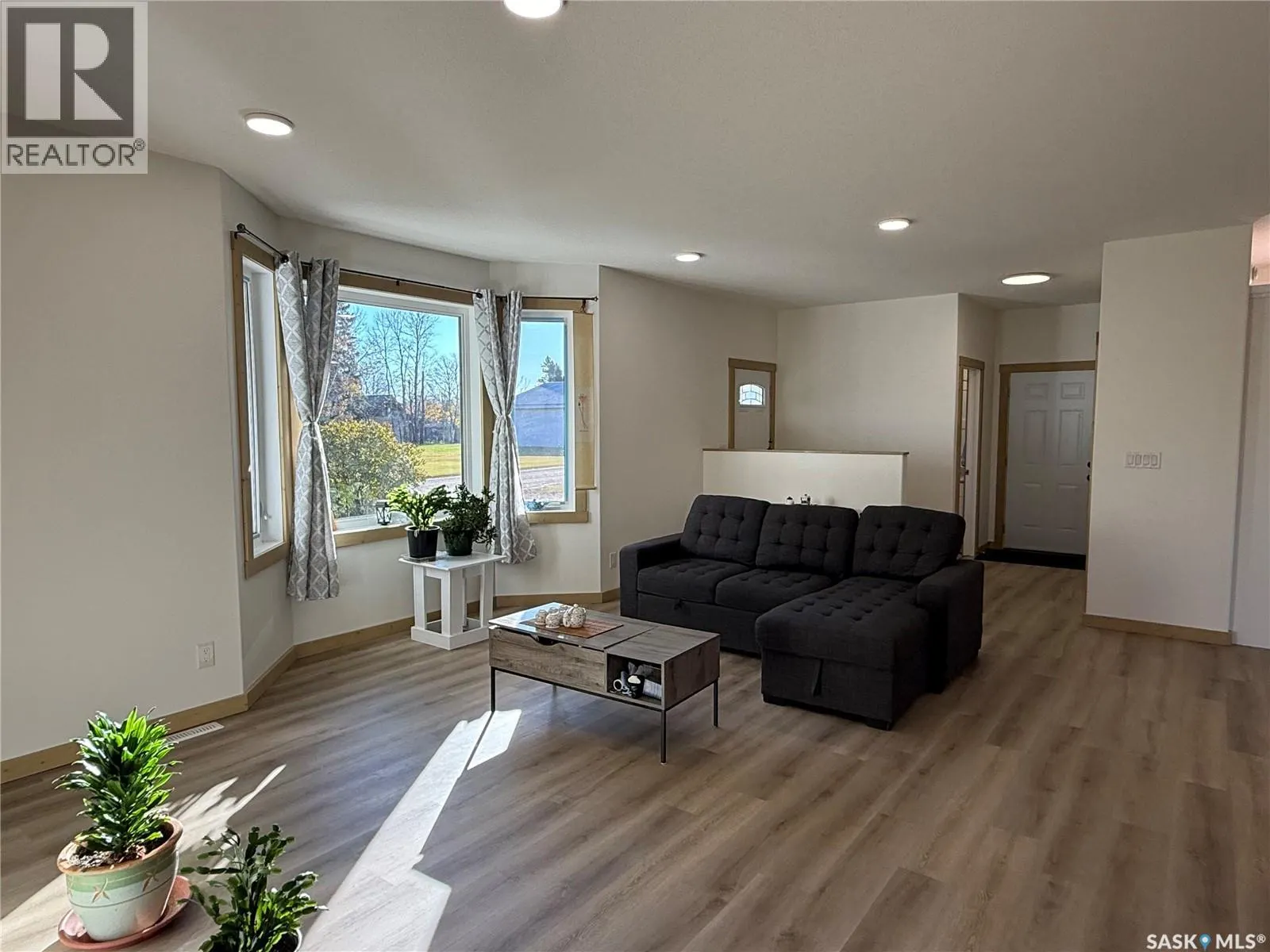 108 Central AVENUE