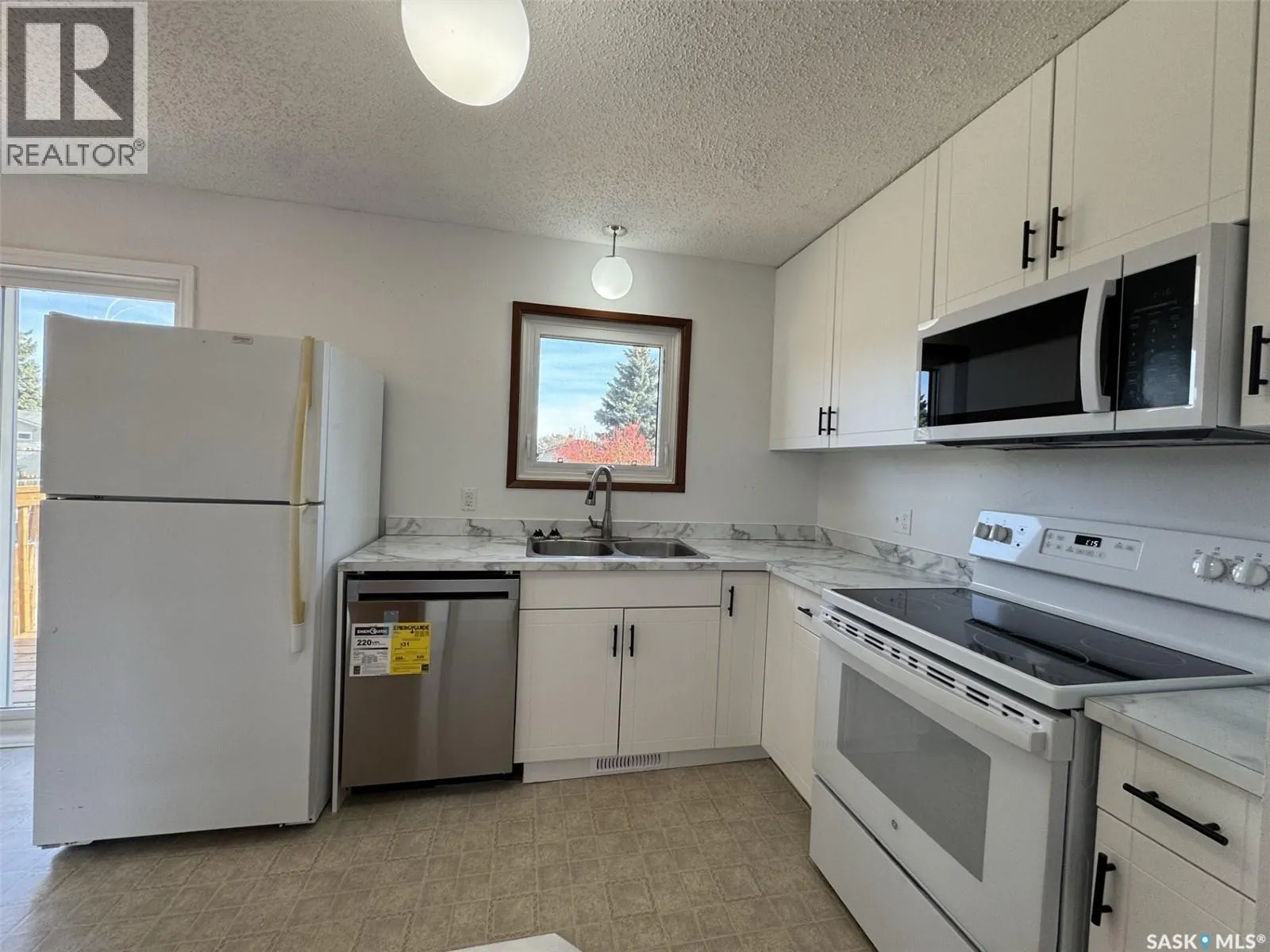 522 Silverwood ROAD