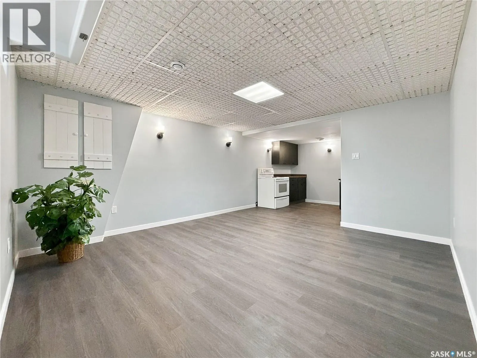 3158 37TH STREET W
