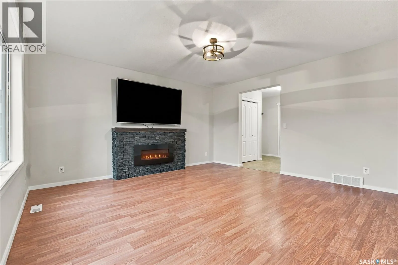 3158 37TH STREET W
