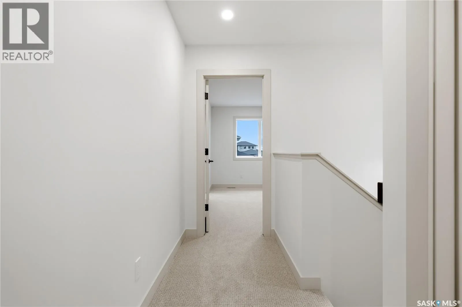 11 Vancouver CRESCENT