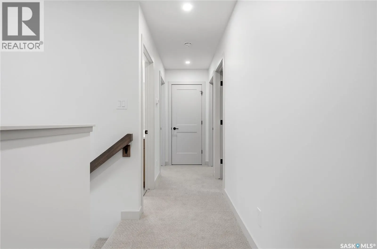 11 Vancouver CRESCENT