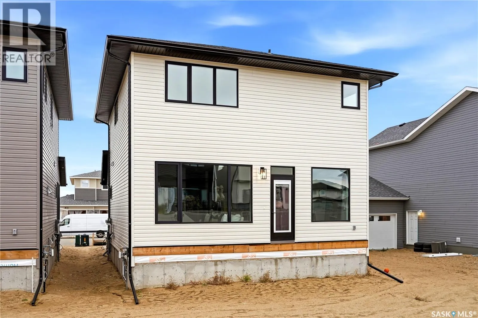 11 Vancouver CRESCENT