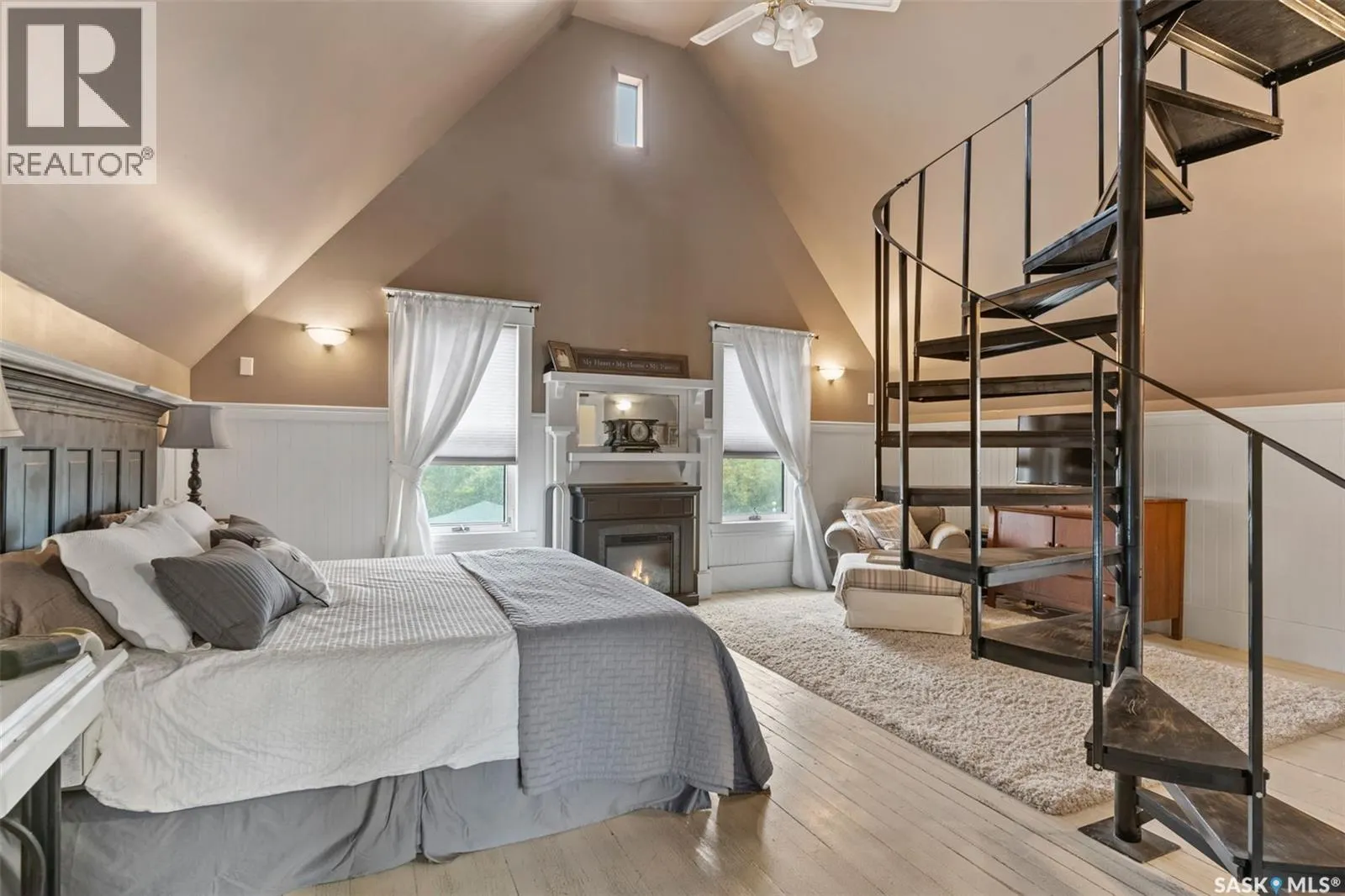 13.04 Acreage by Lake Diefenbaker