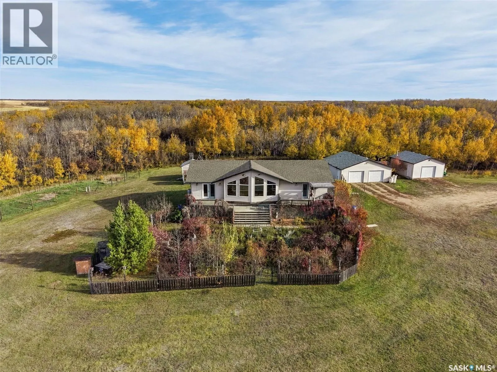 Pike Lake Scenic Country Acreage