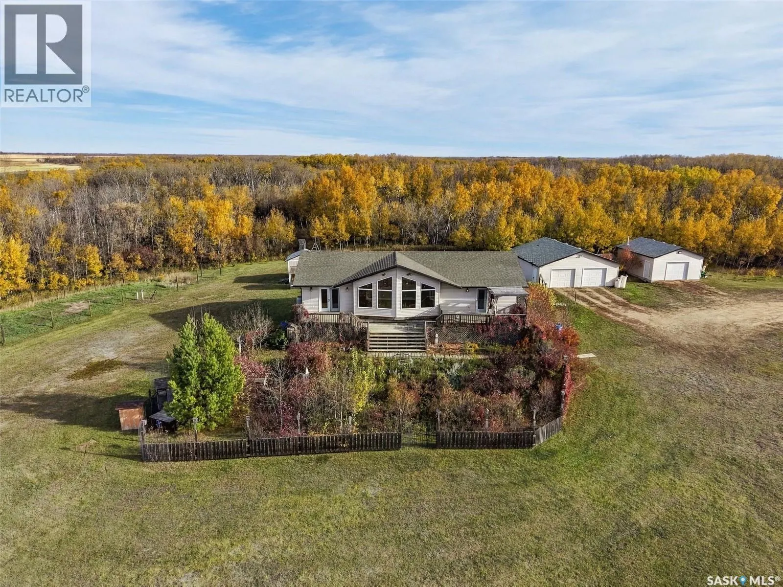 Pike Lake Scenic Country Acreage
