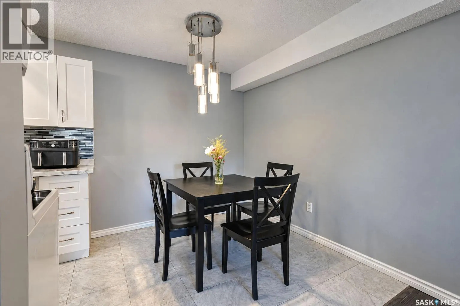 105 1580 Olive Diefenbaker DRIVE