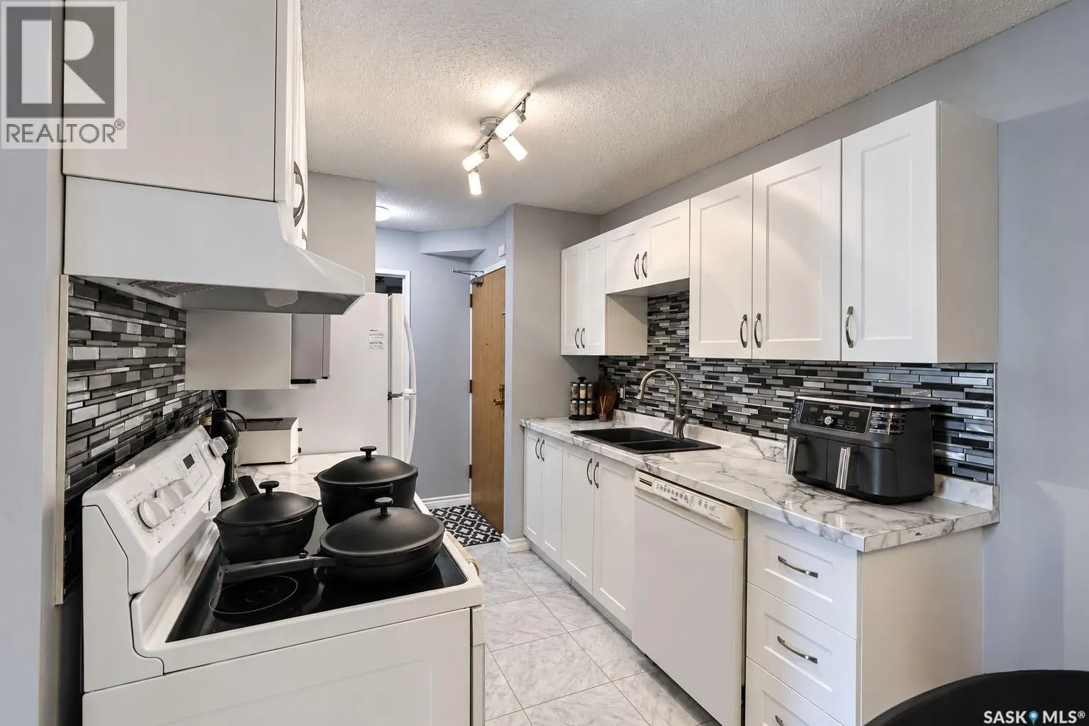 105 1580 Olive Diefenbaker DRIVE
