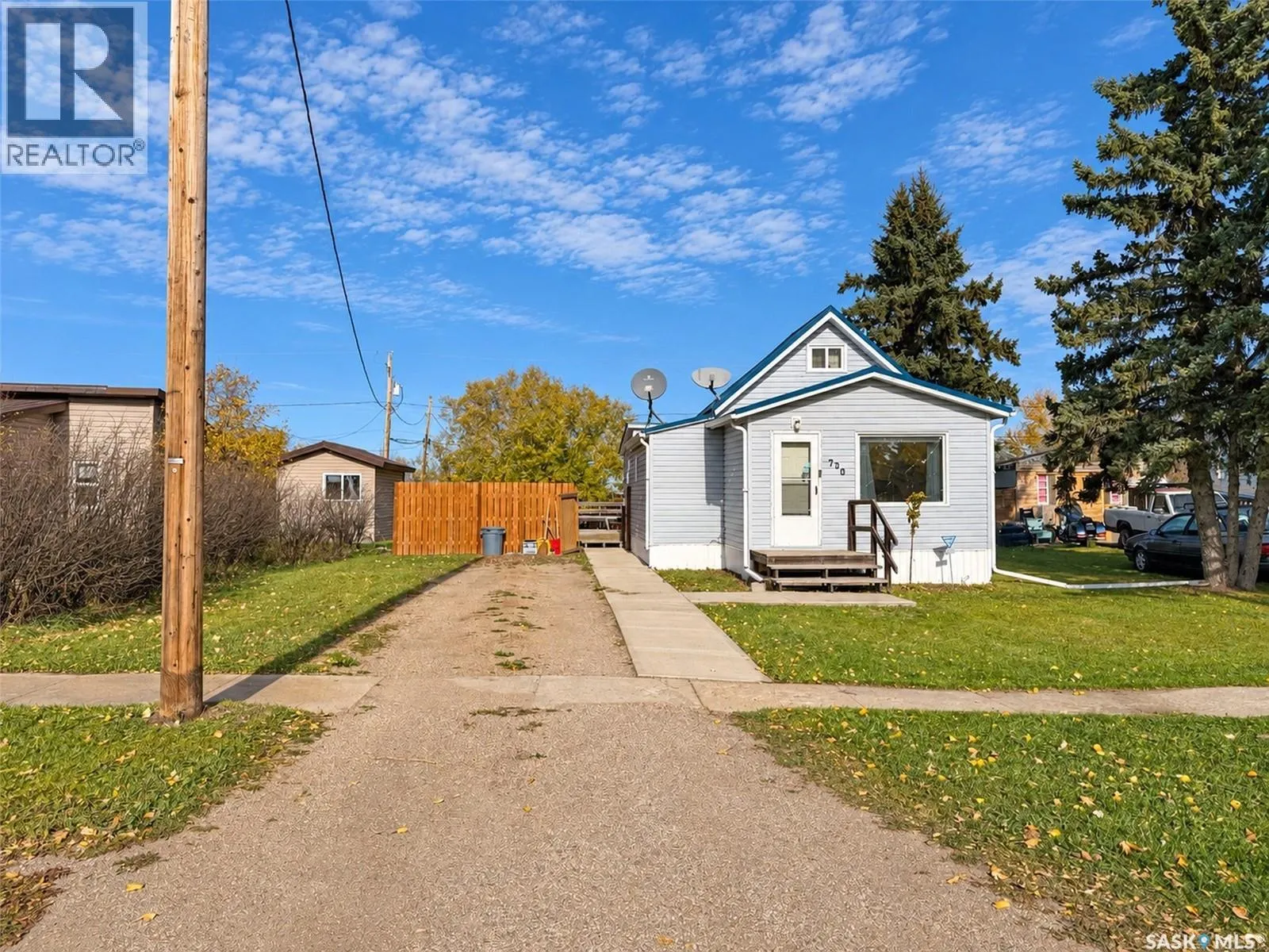 790 Saskatchewan AVENUE