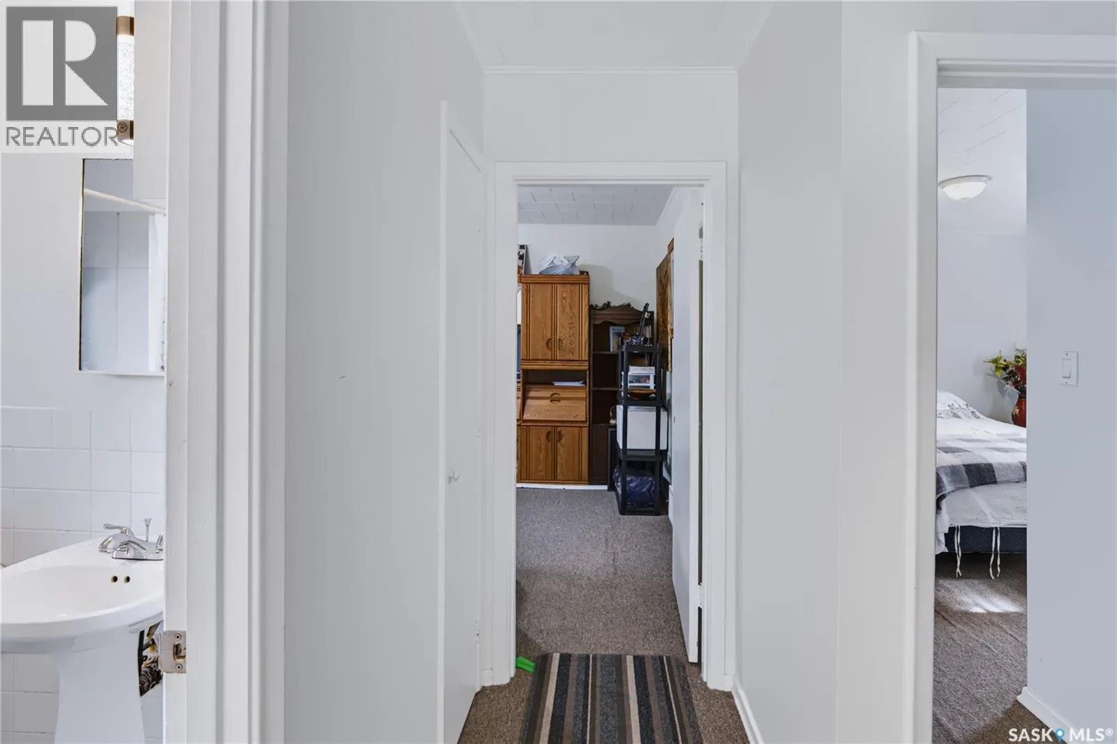 38 30th STREET E
