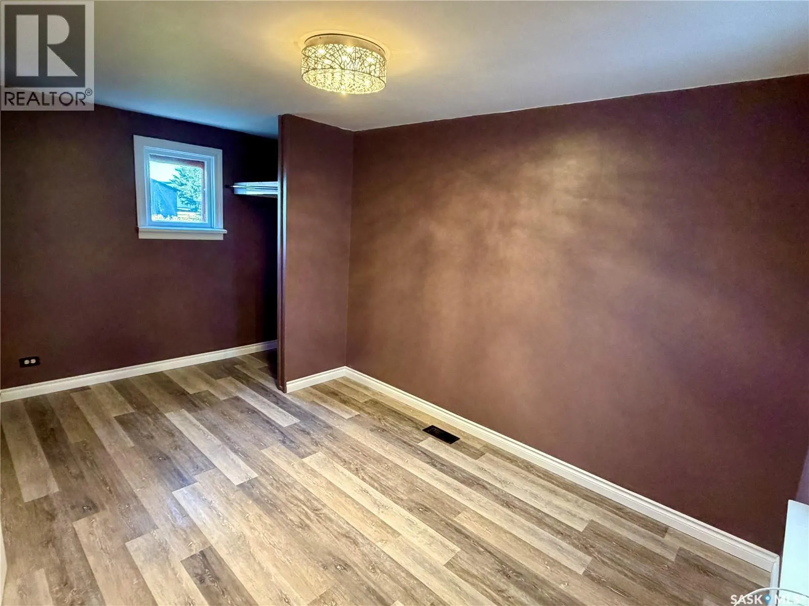 302 3rd STREET