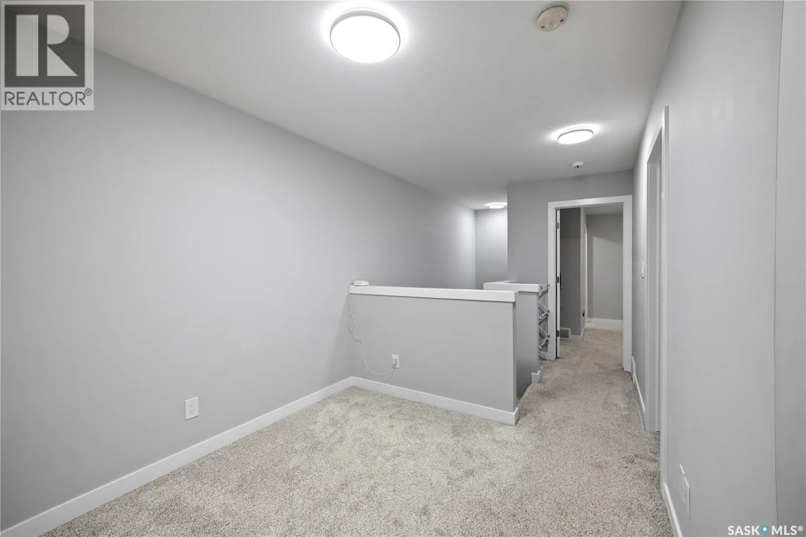 5612 Gilbert CRESCENT
