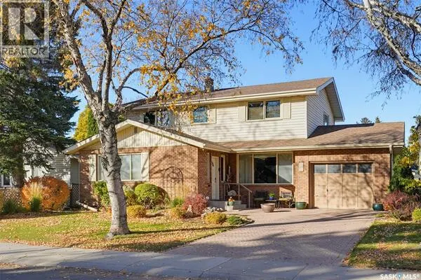 25 Yale CRESCENT